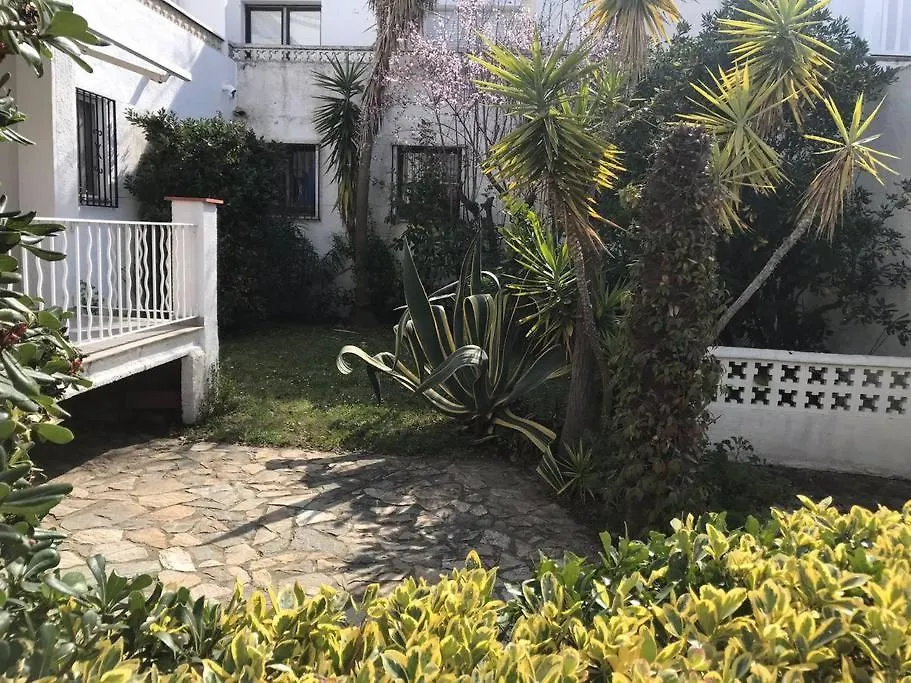 Petite Maison, Barbecue, Canal, Plage Empuriabrava Prázdninový dům
